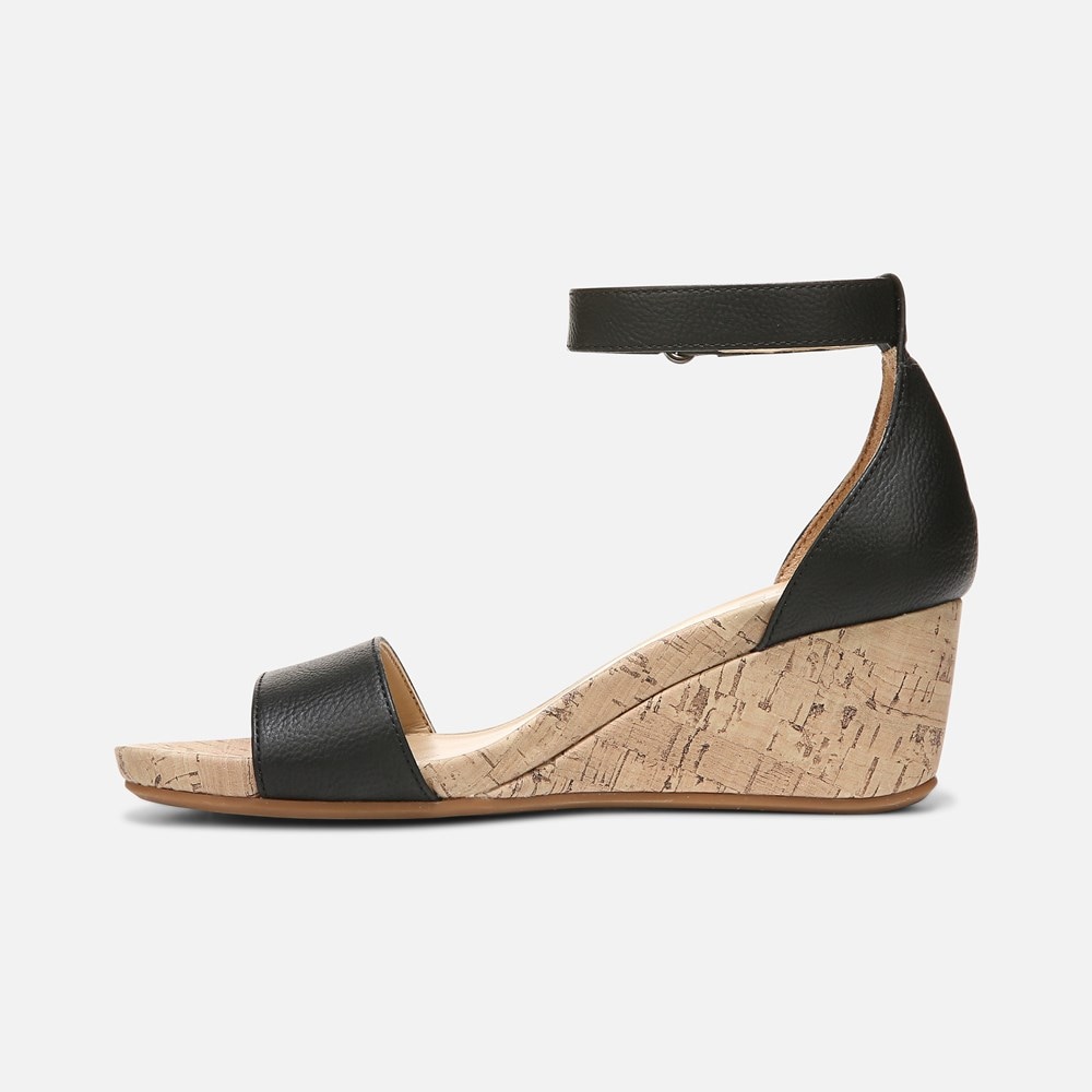 Naturalizer areda best sale wedge sandal