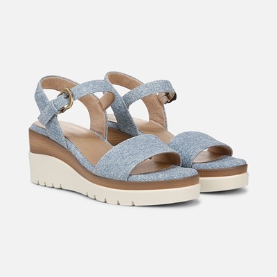 Naturalizer wide width sandals online