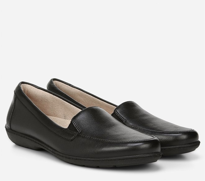 SOUL Naturalizer Women's Kentley Slip-Ons Loafer, Black Leather :  : Clothing, Shoes & Accessories