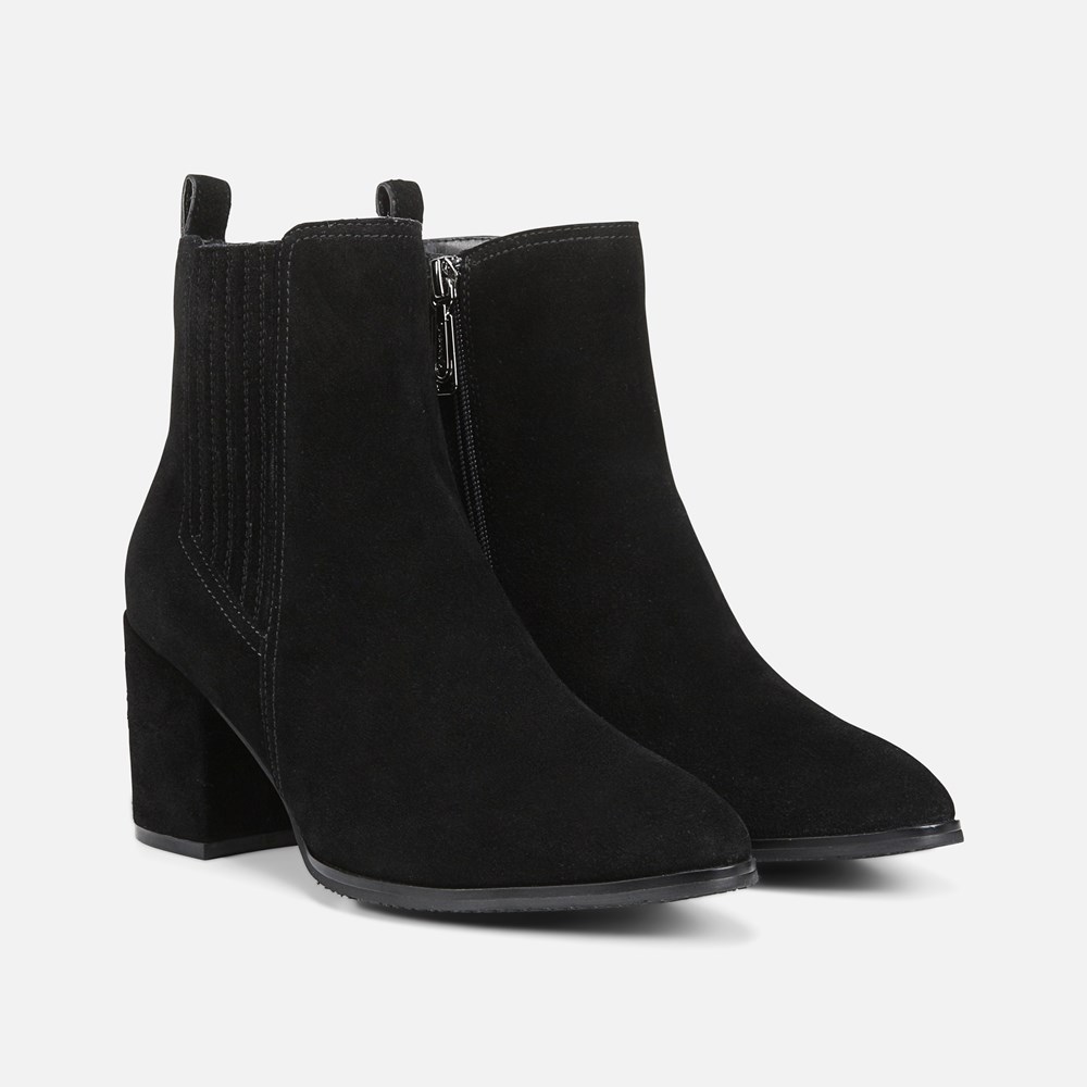 Naturalizer black suede outlet boots