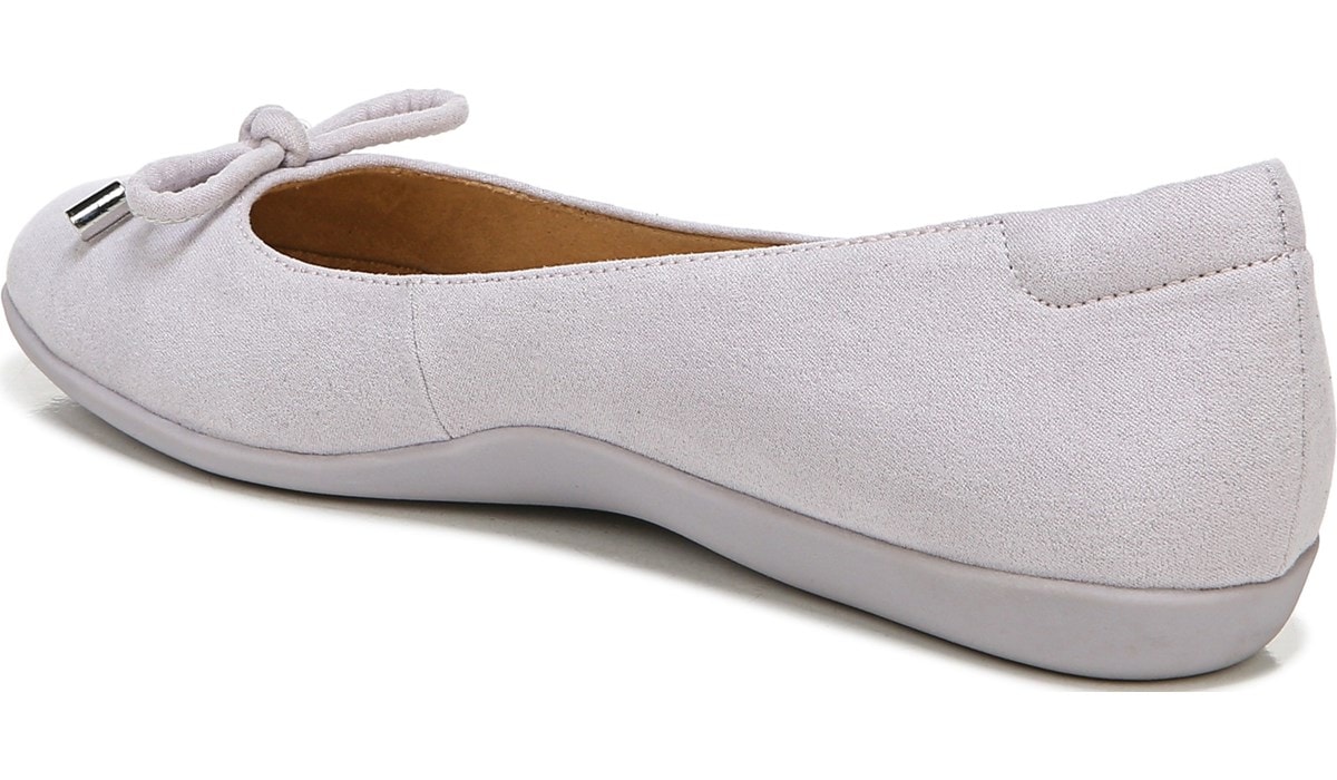 naturalizer vivienne ballet flat