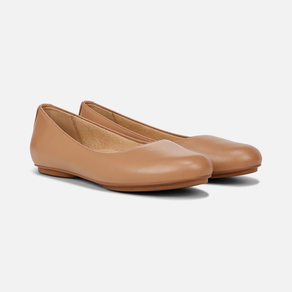 Naturalizer on sale leather flats